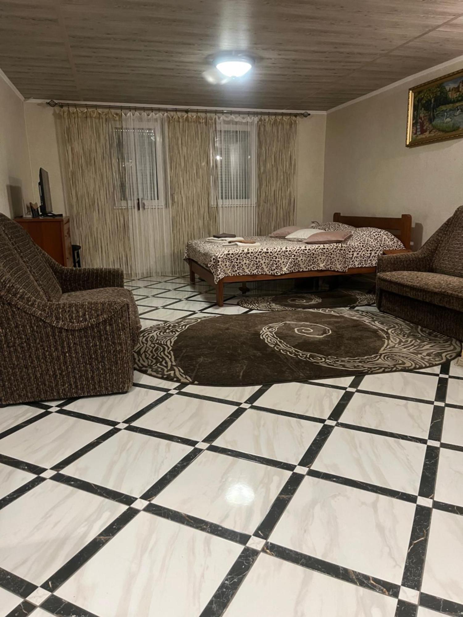 Hotel Окремий Будинок-Апартаменти Rakoshyno Exterior photo